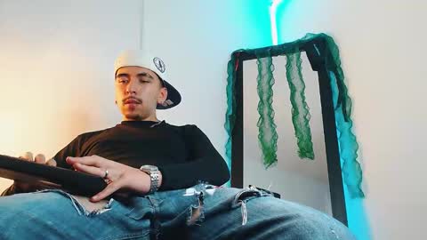 Liam online show from 12.20.25