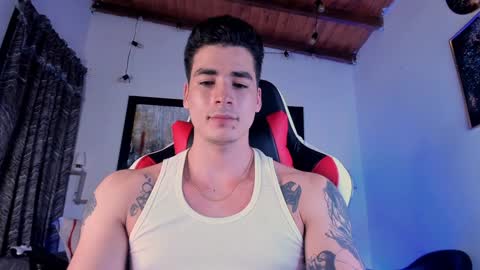 Snapshot of liamwyatt_ chatting on 12.13.24 liamwyatt_ online show from 12.13.24