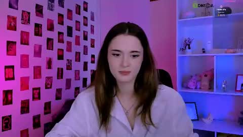 Snapshot of liana_kisses chatting on 07.27.26 Little Liana online show from 07.27.26