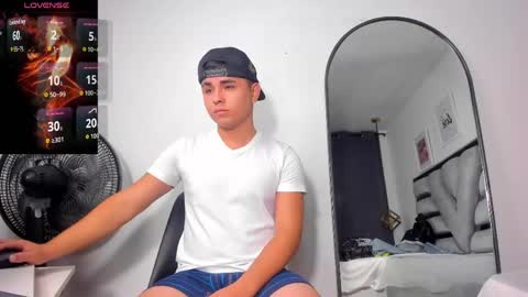 Snapshot of lianfox_ chatting on 04.27.26 lianfox_ online show from 04.27.26