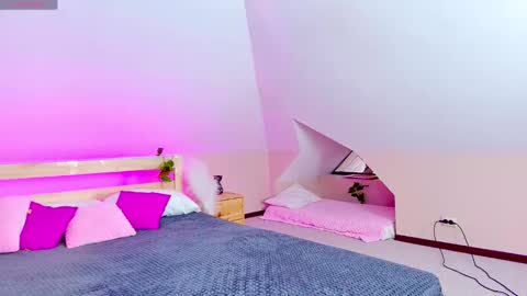 Snapshot of liann_stark chatting on 10.19.25 Lian online show from 10.19.25