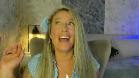 Lian online show from 12.03.25