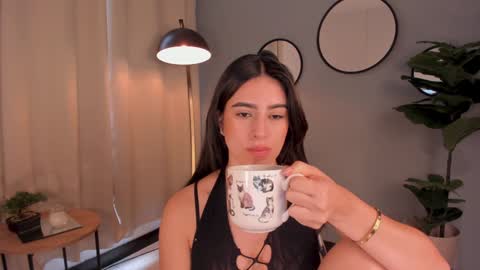 Lia online show from 12.17.24