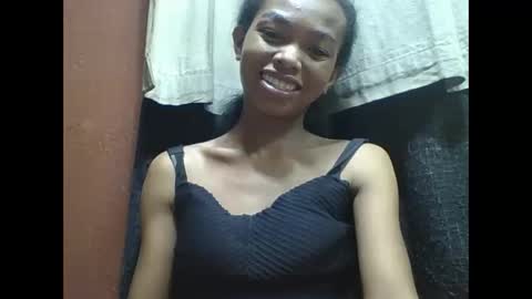 Snapshot of liaraisha chatting on 12.21.25 liaraisha online show from 12.21.25