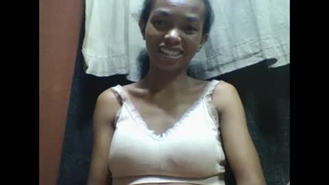 Snapshot of liaraisha chatting on 12.22.25 liaraisha online show from 12.22.25