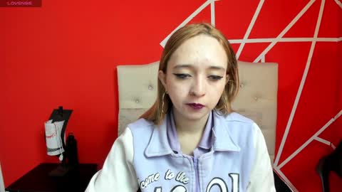 Snapshot of liaroberts1 chatting on 12.24.24 Lia Roberts online show from 12.24.24