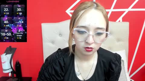 Snapshot of liaroberts1 chatting on 12.26.24 Lia Roberts online show from 12.26.24