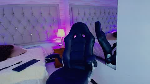 Lia  online show from 04.07.26