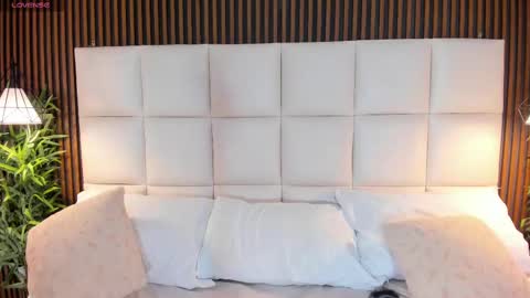 Snapshot of liatink chatting on 10.09.25 LIA TINK online show from 10.09.25