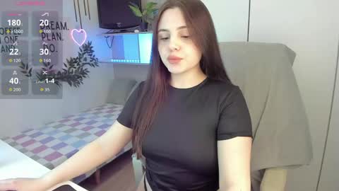 Lia online show from 04.10.26