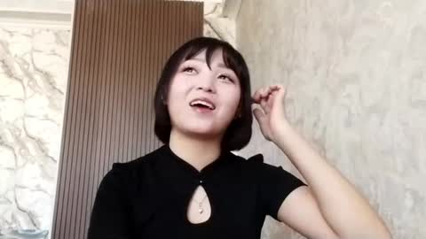 Molly online show from 05.14.26
