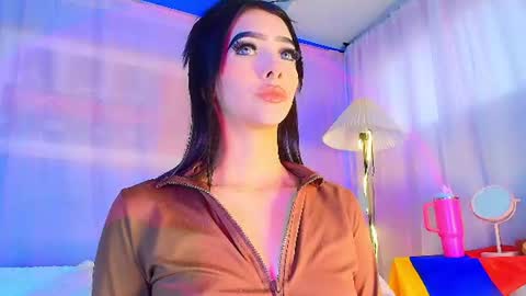 Snapshot of liccy_hall chatting on 06.19.26 Valentina Hall online show from 06.19.26