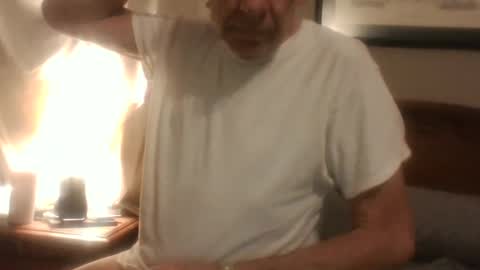 Snapshot of lickmysnowballs chatting on 12.28.24 lickmysnowballs online show from 12.28.24