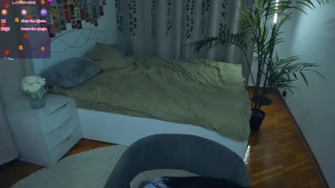 Snapshot of light_my_f1re chatting on 11.29.25 Melissa online show from 11.29.25