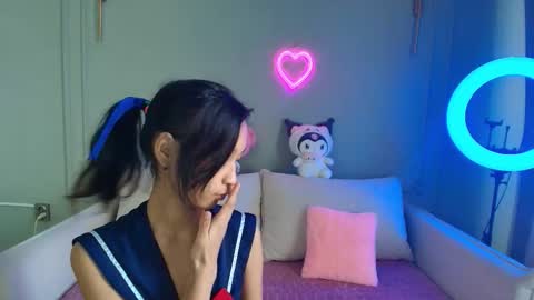 Lihn Pham online show from 12.03.25