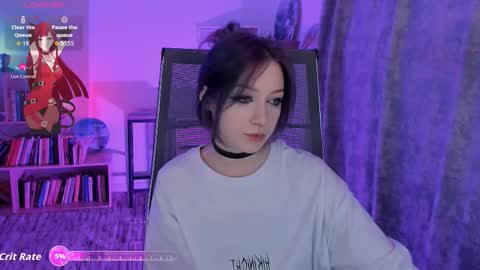 Snapshot of lii_luu chatting on 10.10.25 LiLu online show from 10.10.25