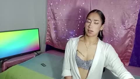 Snapshot of liia__strong chatting on 11.02.25 LIIA online show from 11.02.25