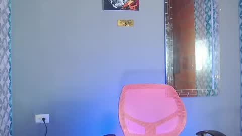 Snapshot of liiaam_lee_ chatting on 05.22.26 Daniel online show from 05.22.26