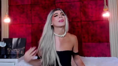 liiacollins online show from 10.09.25