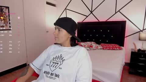 Snapshot of liiam_smith_ chatting on 01.15.25 liiam_smith_ online show from 01.15.25