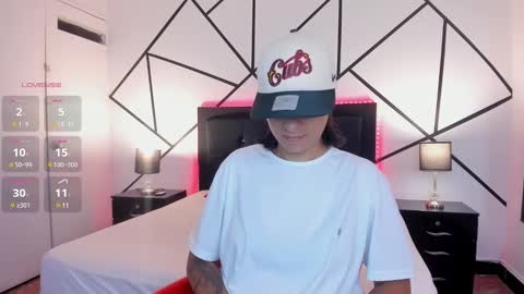 Snapshot of liiam_smith_ chatting on 02.10.25 liiam_smith_ online show from 02.10.25