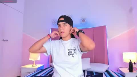 Snapshot of liiam_smith_ chatting on 09.21.25 liiam_smith_ online show from 09.21.25