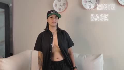 Snapshot of liiam_smith_ chatting on 11.04.25 liiam_smith_ online show from 11.04.25