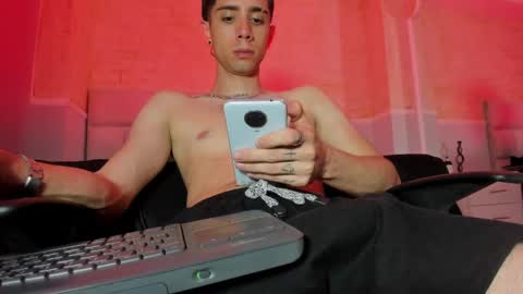 Snapshot of liiamhudson_ chatting on 02.16.25 L I I A M online show from 02.16.25