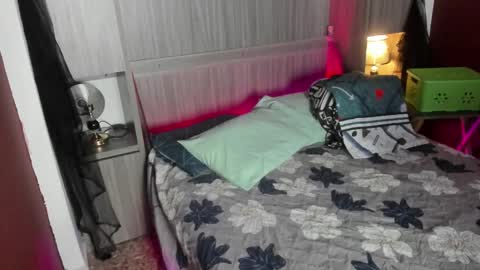         online show from 12.04.25