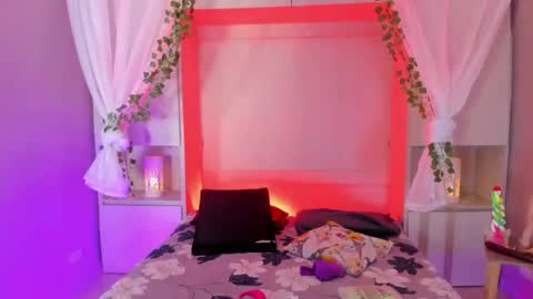         online show from 05.16.26