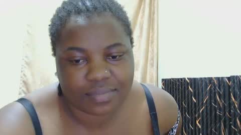 Snapshot of liilcutiee chatting on 07.12.26 Lily online show from 07.12.26