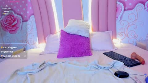 Snapshot of liily_hot chatting on 01.03.25 LIILY online show from 01.03.25