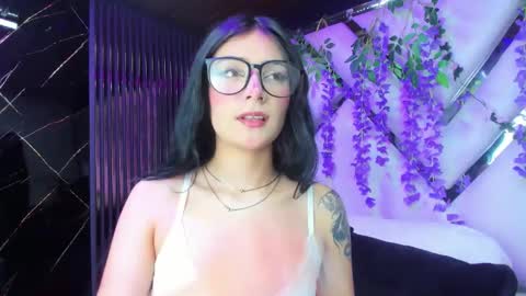 Snapshot of liinzy_rouse chatting on 11.06.25 Brittany online show from 11.06.25