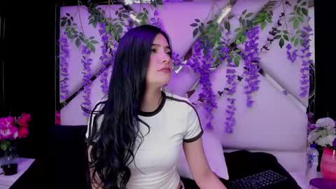 Snapshot of liinzy_rouse chatting on 01.14.26 Brittany online show from 01.14.26