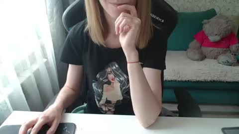 Snapshot of liissax chatting on 05.30.26 Liissax online show from 05.30.26