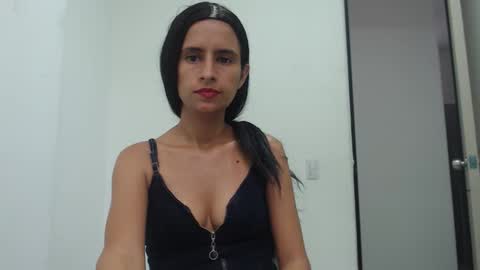 liiz5 online show from 12.04.25