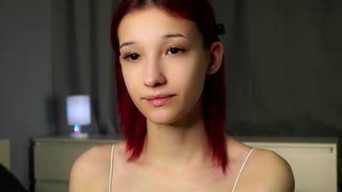 Snapshot of likalens chatting on 11.25.25 Emi online show from 11.25.25