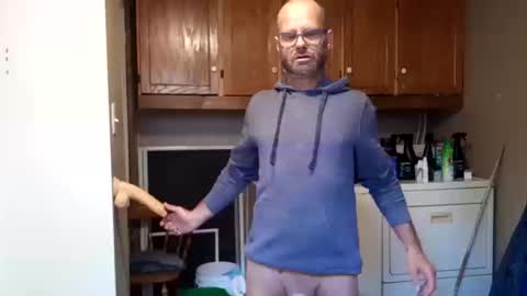 Snapshot of likedoingit69 chatting on 10.14.25 St pierre online show from 10.14.25