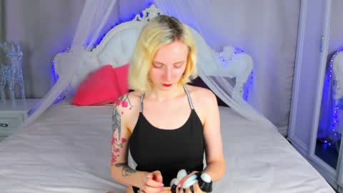 likilip online show from 04.10.26