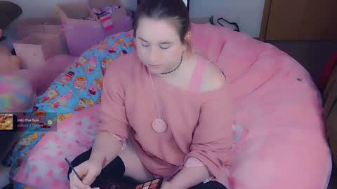 Lil Alison Heart online show from 02.05.25