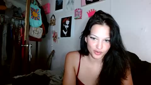 Snapshot of lil_luluvert chatting on 04.11.26 lil_luluvert online show from 04.11.26
