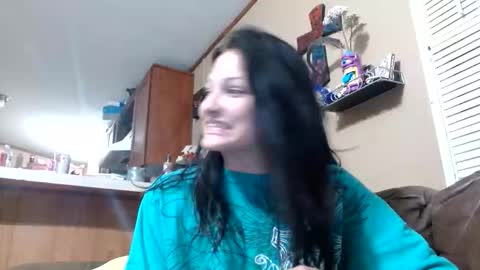 Snapshot of lil_luluvert chatting on 04.13.26 lil_luluvert online show from 04.13.26