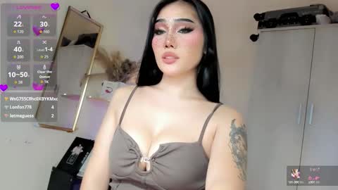 Snapshot of lil_m1ss_silly chatting on 10.09.25 Miss Lily online show from 10.09.25