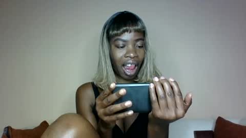 Snapshot of lil_paula chatting on 07.24.26 serenity online show from 07.24.26