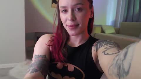 Snapshot of lil_reya chatting on 10.21.25 INST Lil happines s online show from 10.21.25