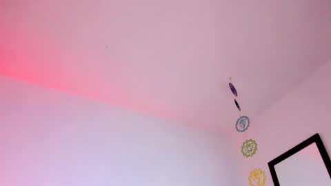 Lola online show from 10.16.25