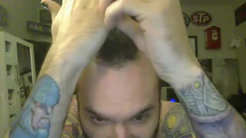 Snapshot of lil_tea_break_6996 chatting on 02.14.25 t online show from 02.14.25