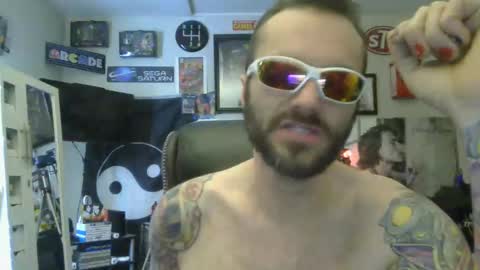 Snapshot of lil_tea_break_6996 chatting on 02.23.25 t online show from 02.23.25