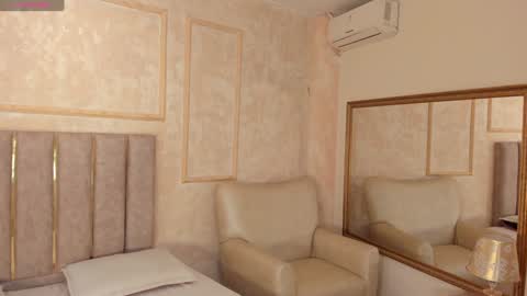 Snapshot of lilabeily chatting on 02.06.25 lila bailey online show from 02.06.25