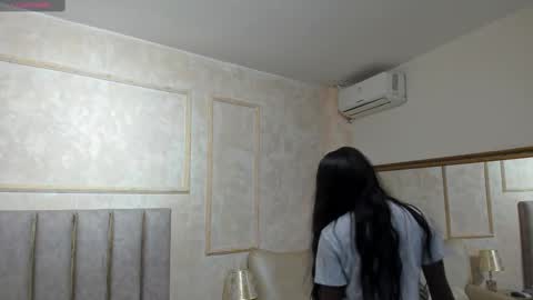 Snapshot of lilabeily chatting on 03.01.25 lila bailey online show from 03.01.25